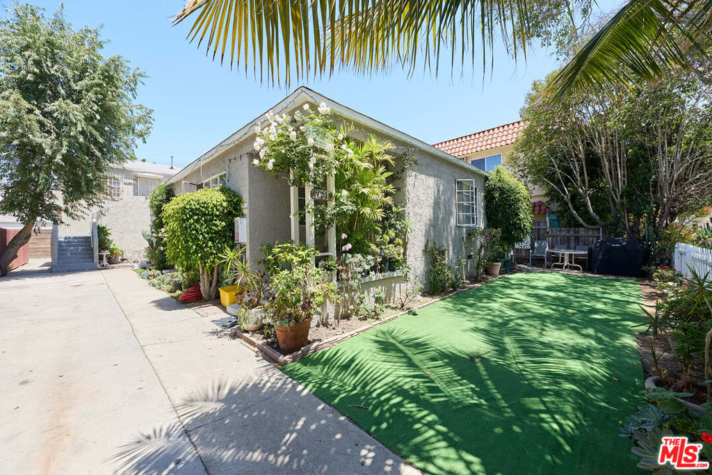 38321 Oaktree Murrieta, CA 92562