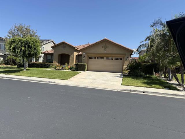 33743 Blue Water Way Temecula, CA 92592